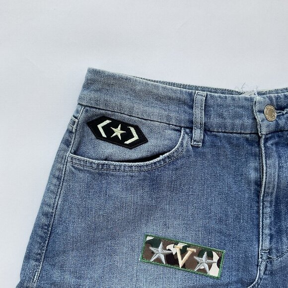 Guess Women's Mini Skirt Military Patched In Blue Denim Size 28 - Picture 4 of 7